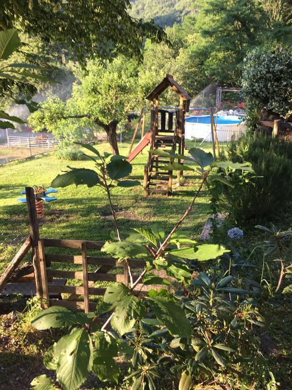 Agriturismo La Taverna Del Nonno Borzonasca Екстериор снимка