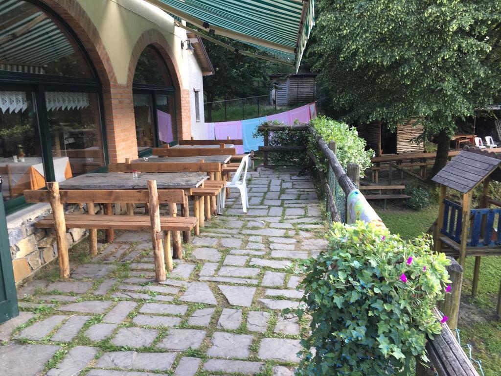 Agriturismo La Taverna Del Nonno Borzonasca Екстериор снимка